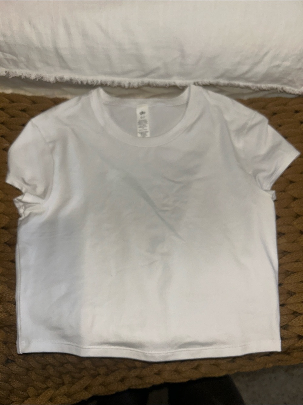 ALO Classic White Women's Crewneck Tee